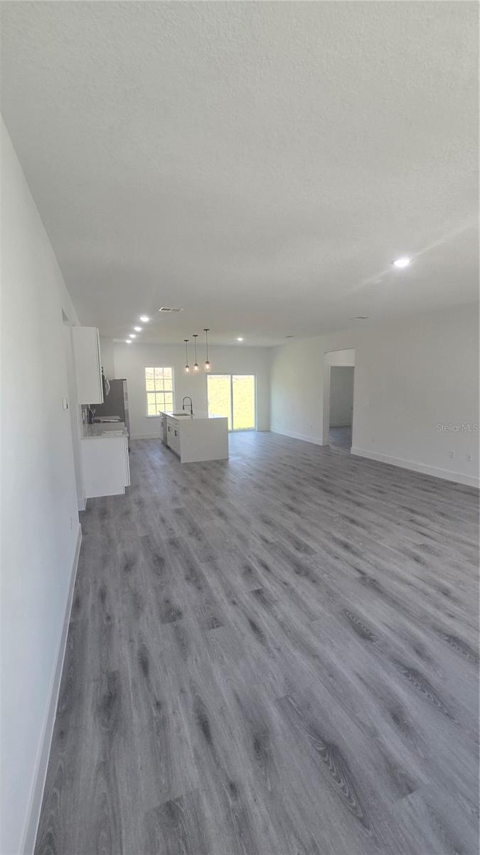 8308 N Vince Dr Property Photo 9