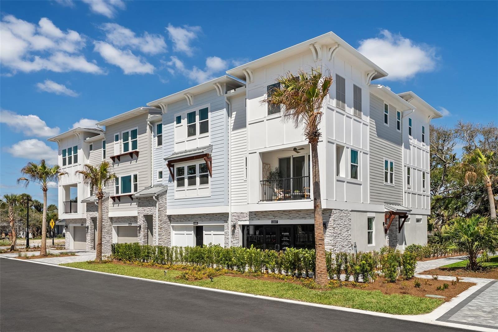 2111 Tidewatch Loop Property Photo 1