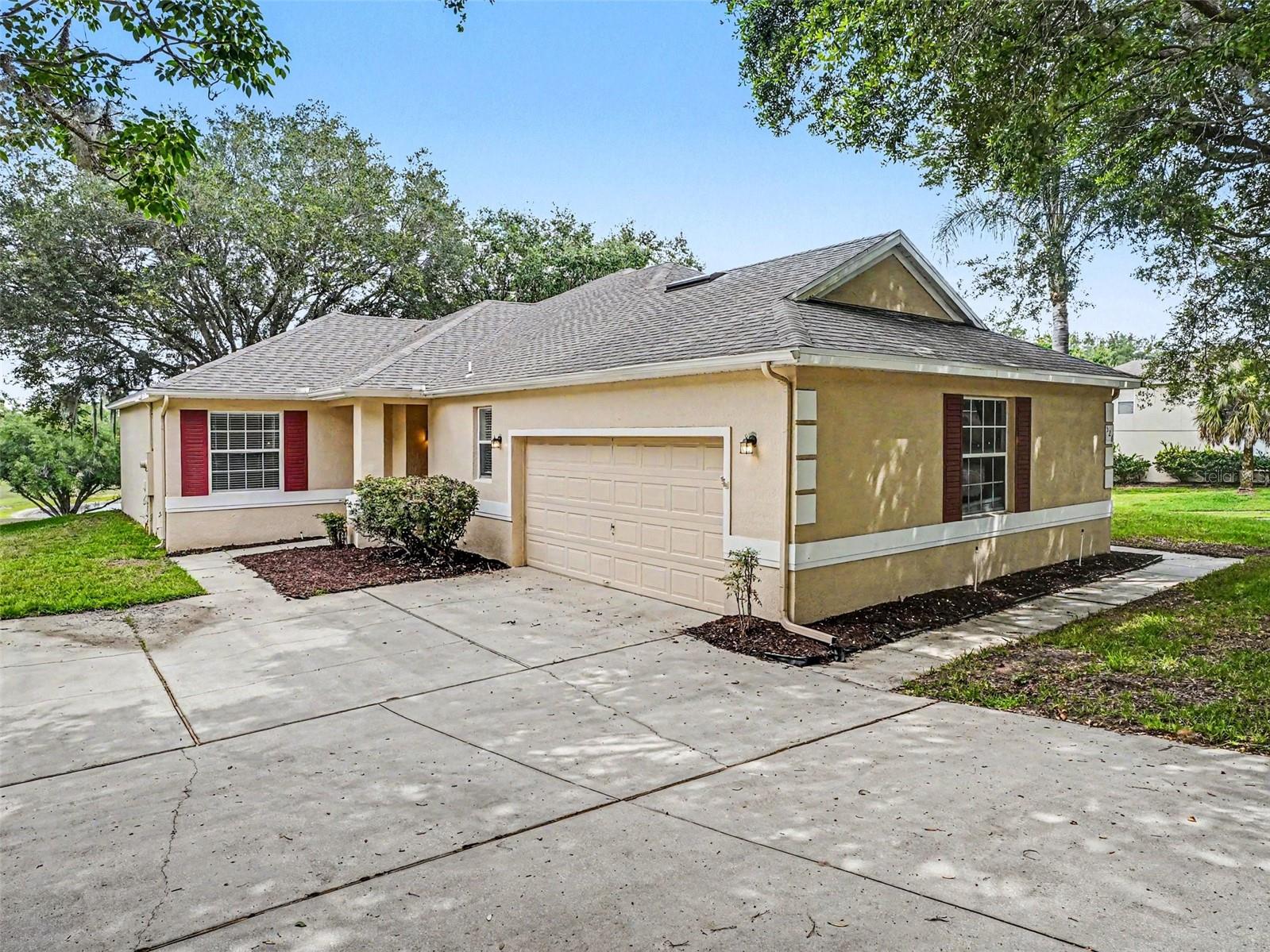 526 Azalea Bloom Dr Property Photo 3