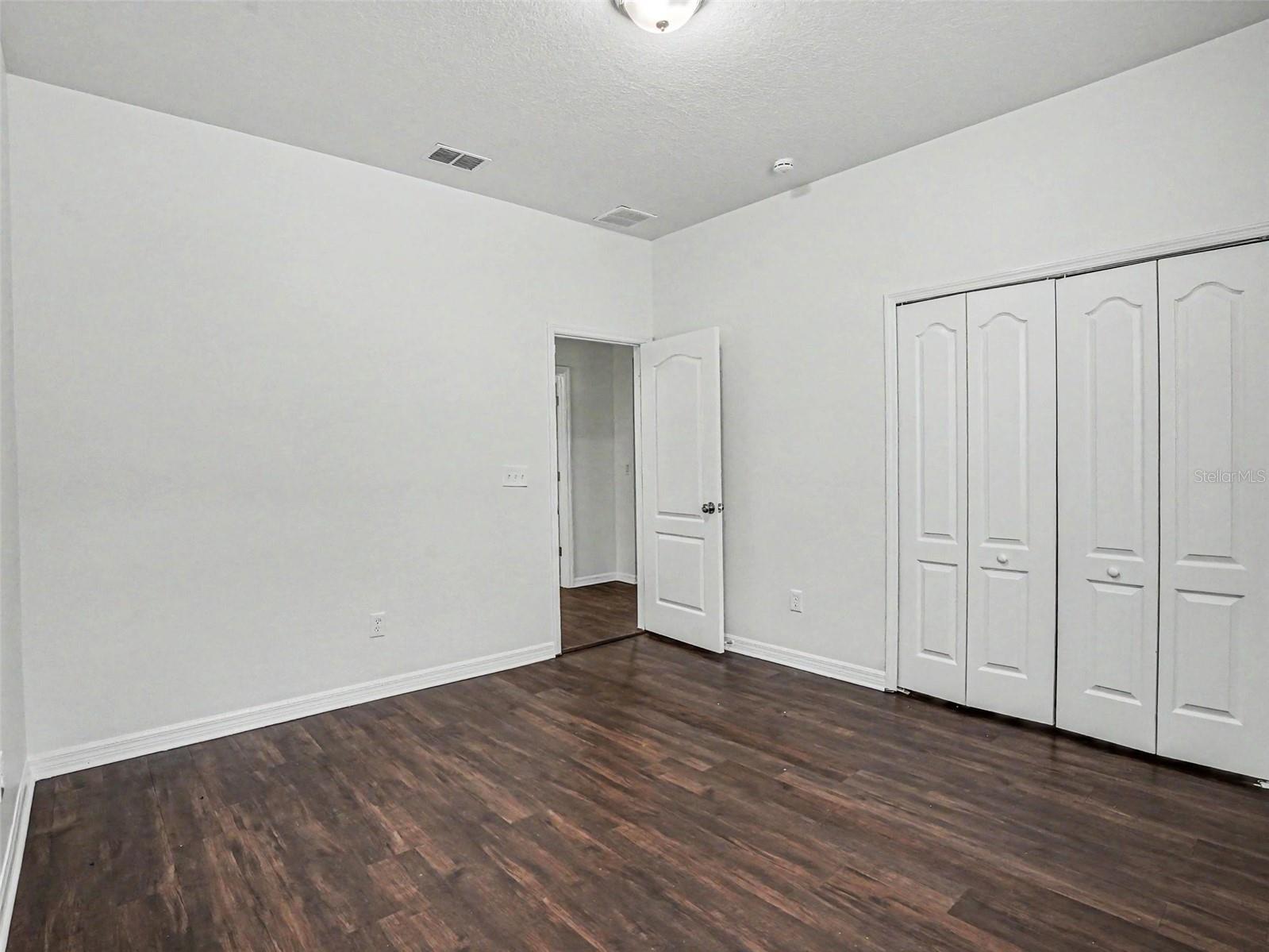 526 Azalea Bloom Dr Property Photo 9