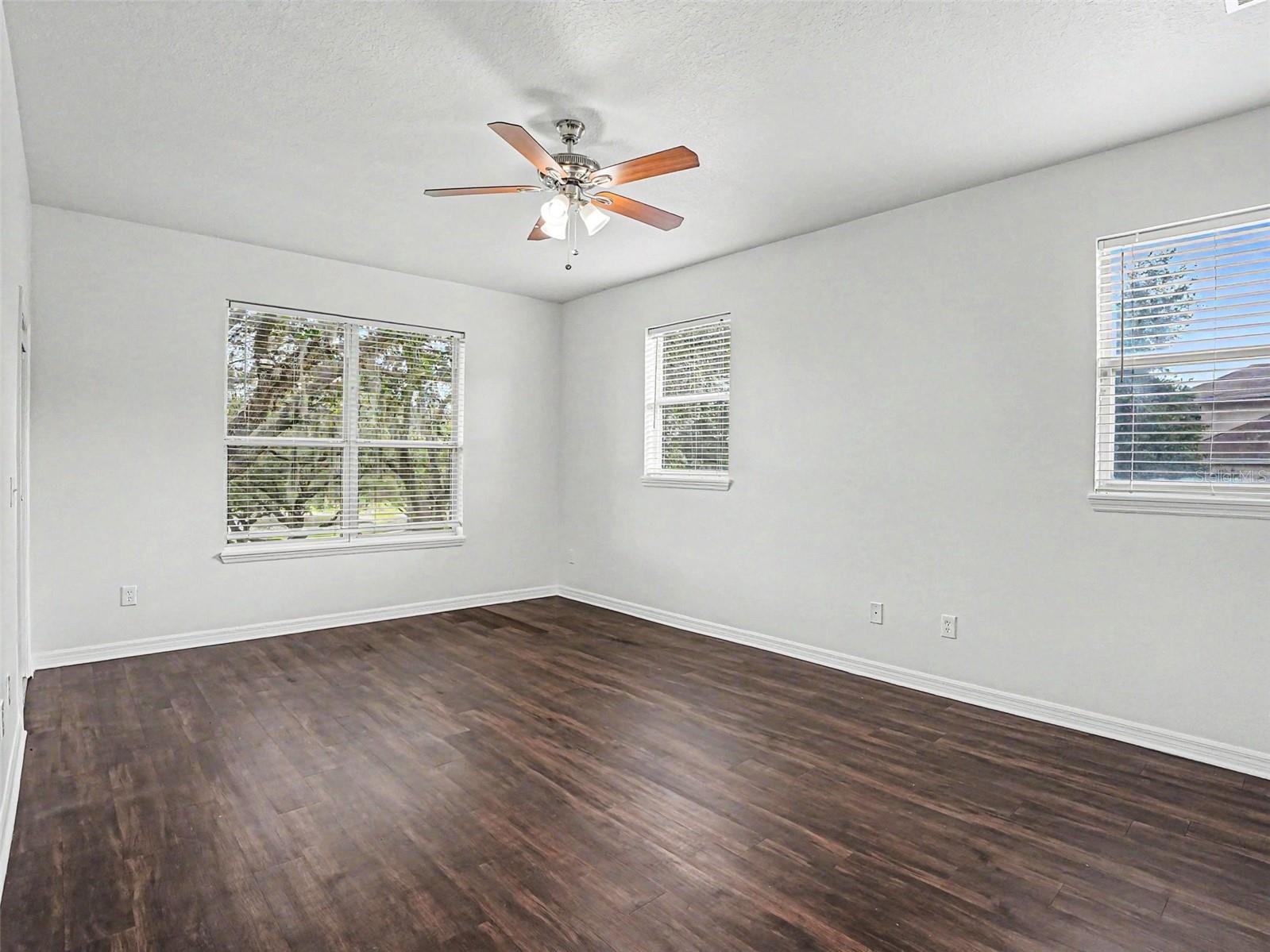 526 Azalea Bloom Dr Property Photo 14