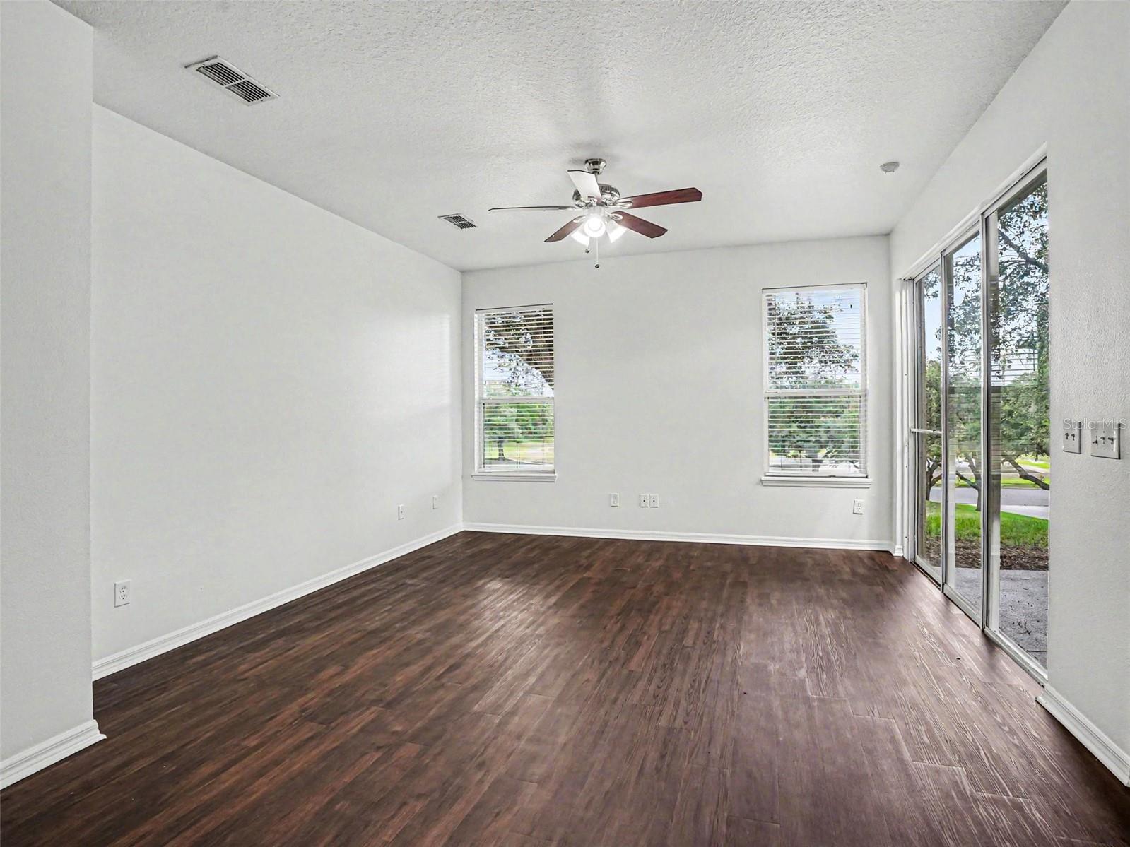 526 Azalea Bloom Dr Property Photo 17