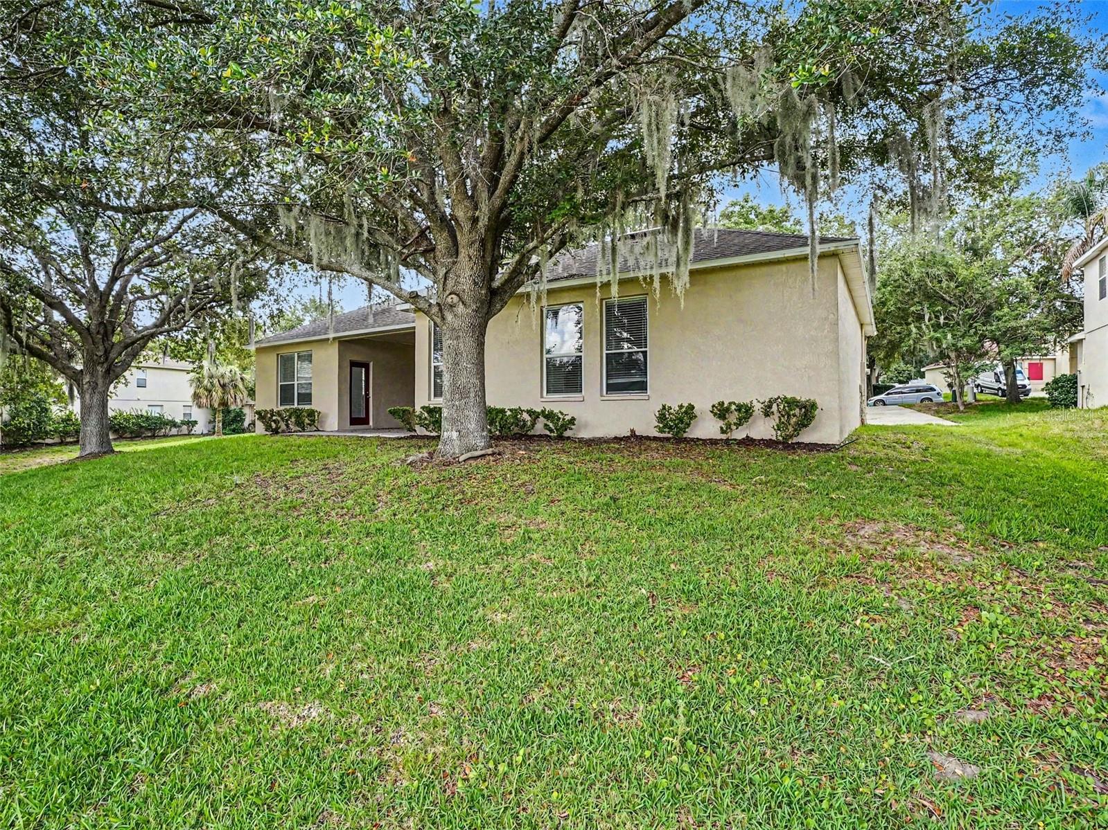 526 Azalea Bloom Dr Property Photo 23