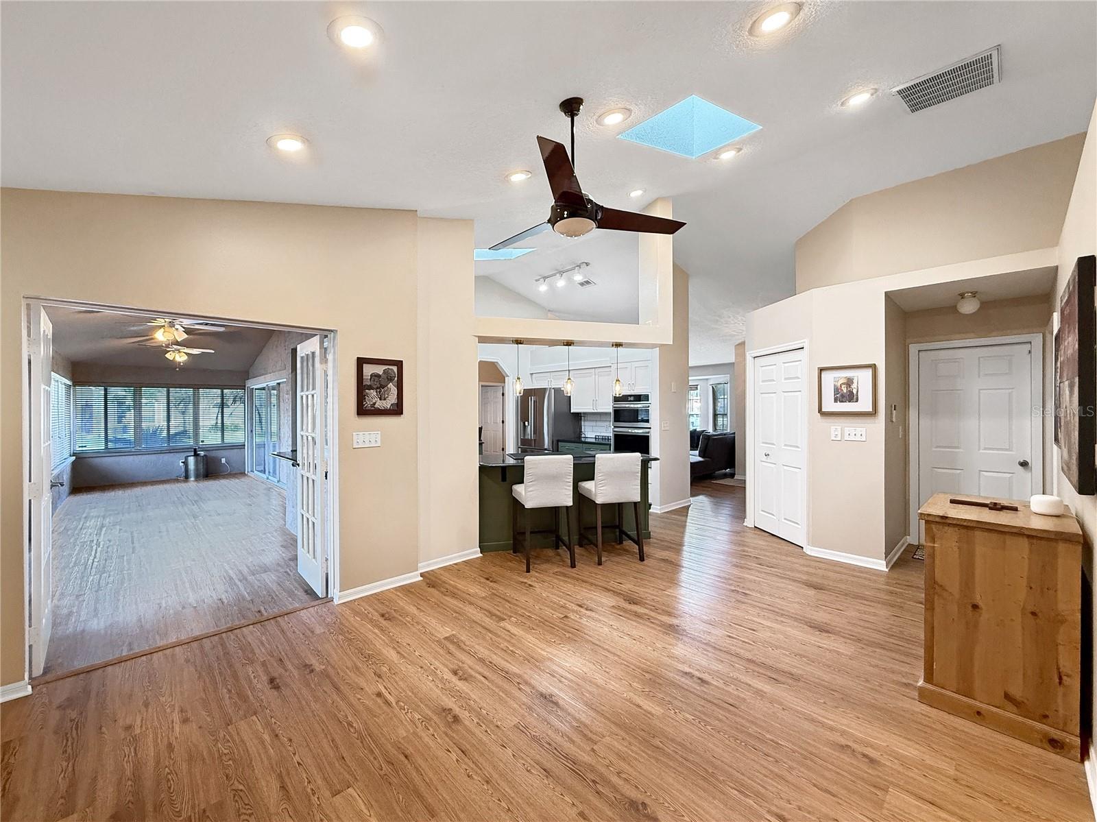 1308 Cinda Ct Property Photo 5