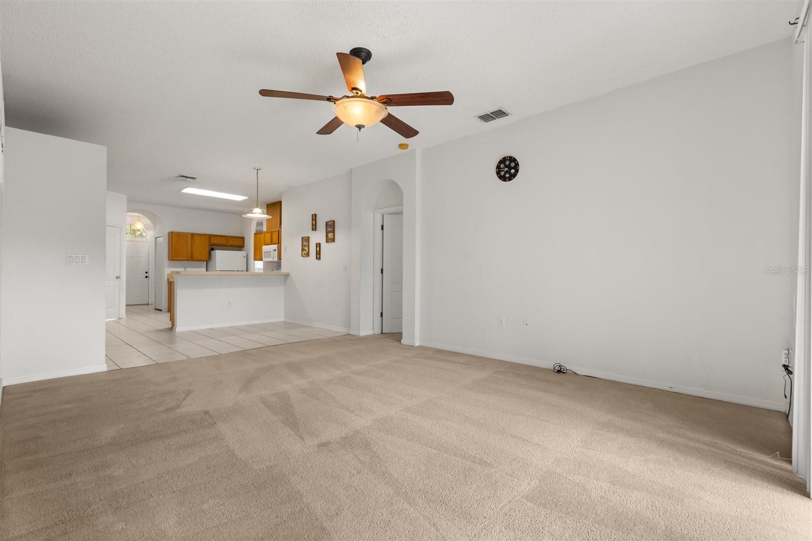 9406 Candice Ct Property Photo 5