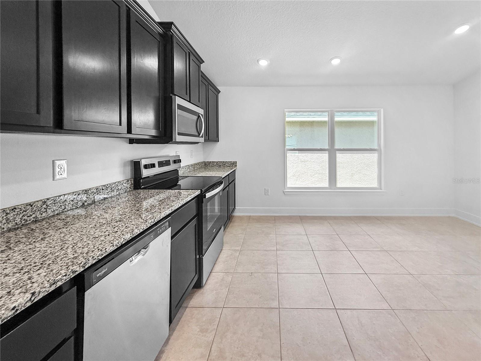 7612 Bent Tree Loop Property Photo 5