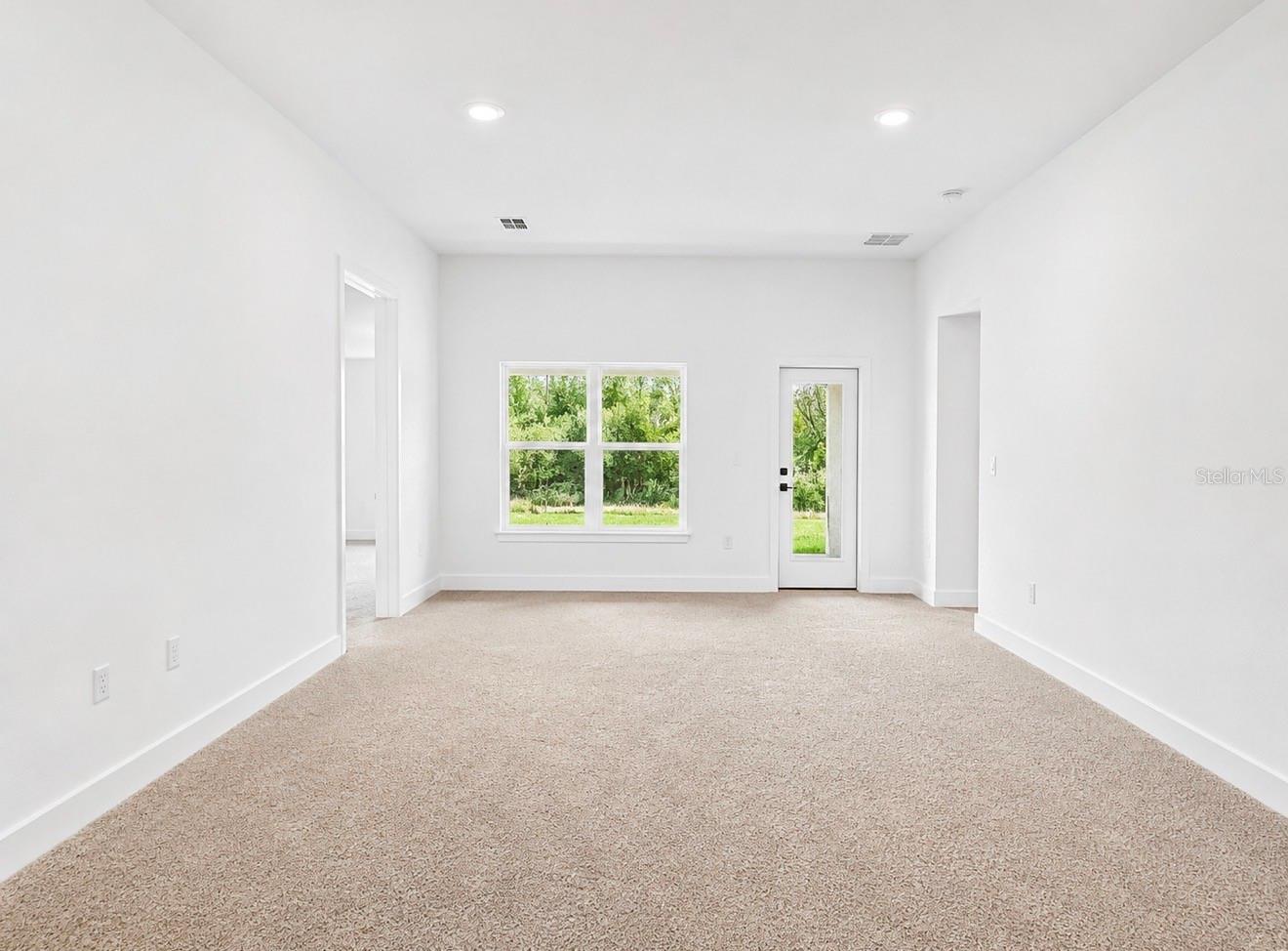 7612 Bent Tree Loop Property Photo 8