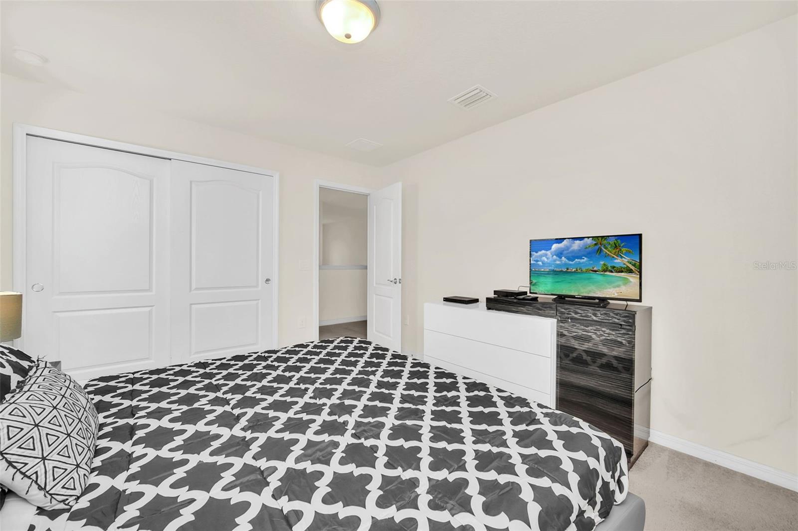 8887 Menton Loop Property Photo 17