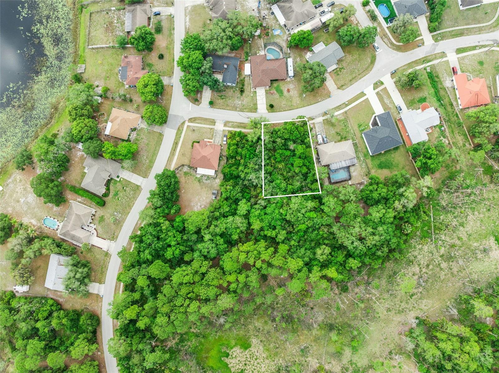 1672 Gregory Dr Property Photo 2
