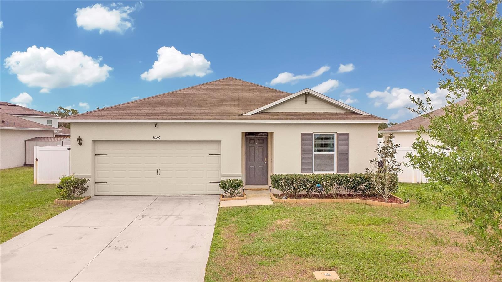 3676 Scarlet Oak Dr Property Photo 1