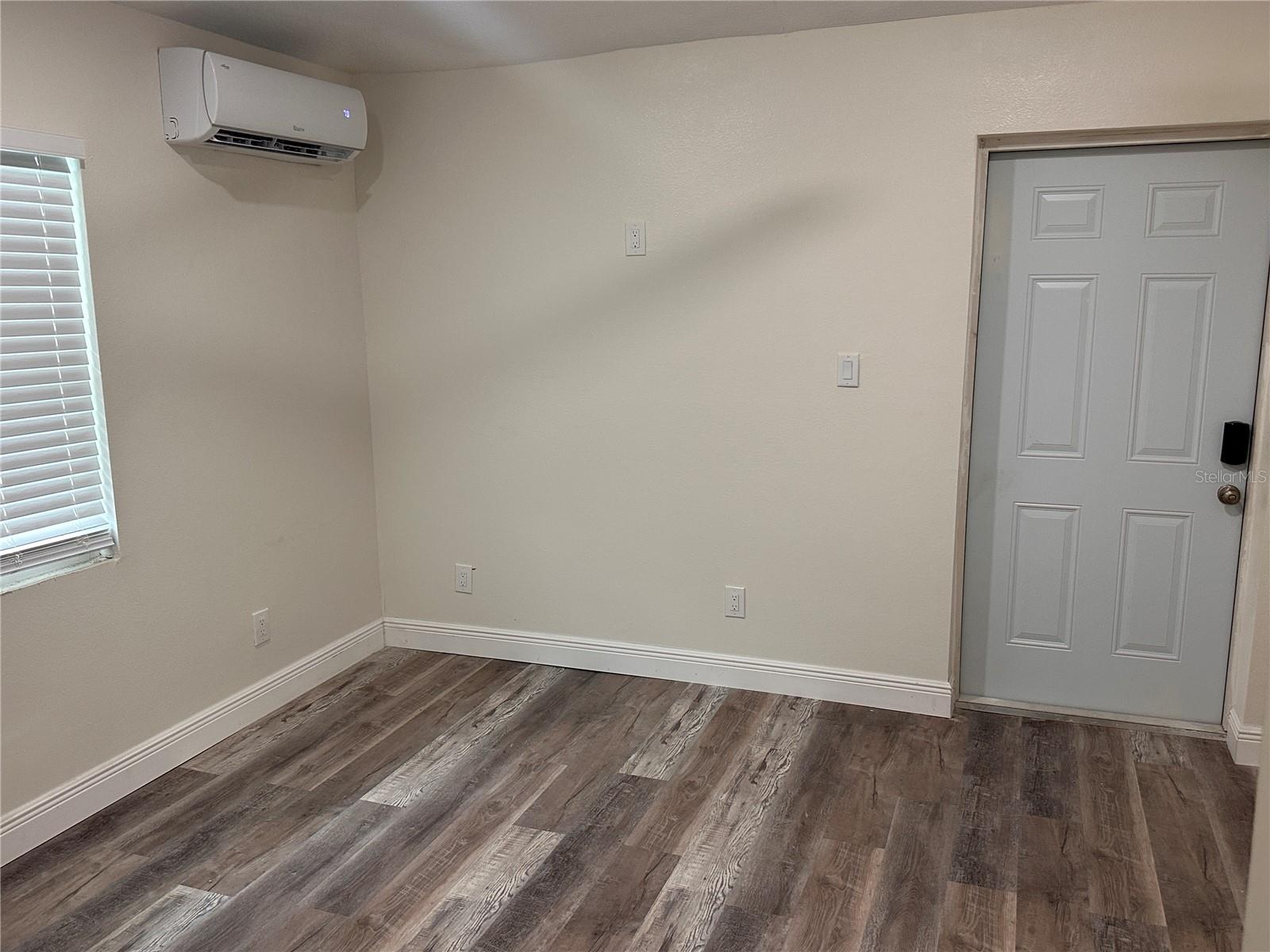 1716 Sprucewood Ln Property Photo 8