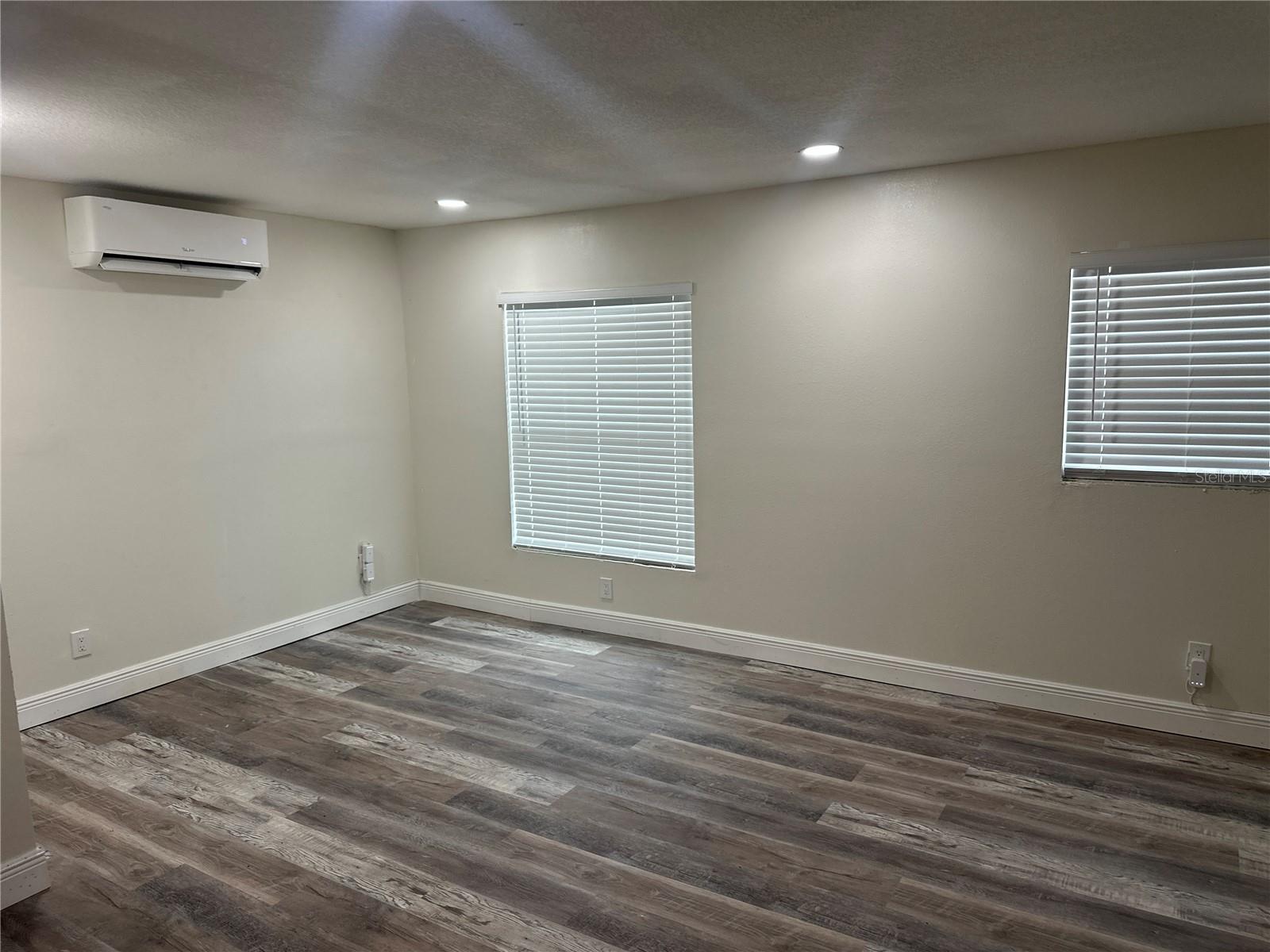 1716 Sprucewood Ln Property Photo 22