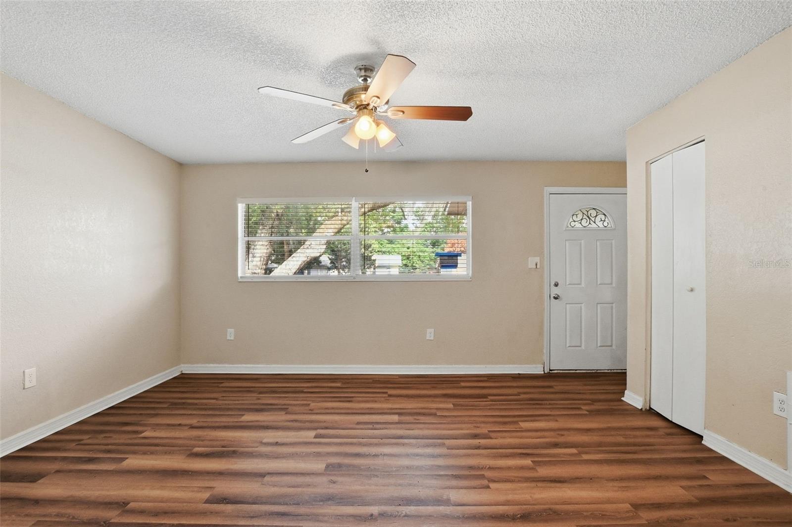 4132 Westgate Rd Property Photo 4
