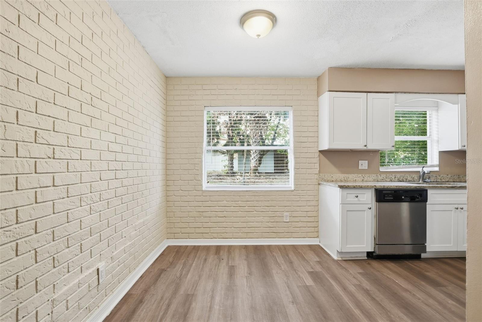 5103 Liming Ave Property Photo 9