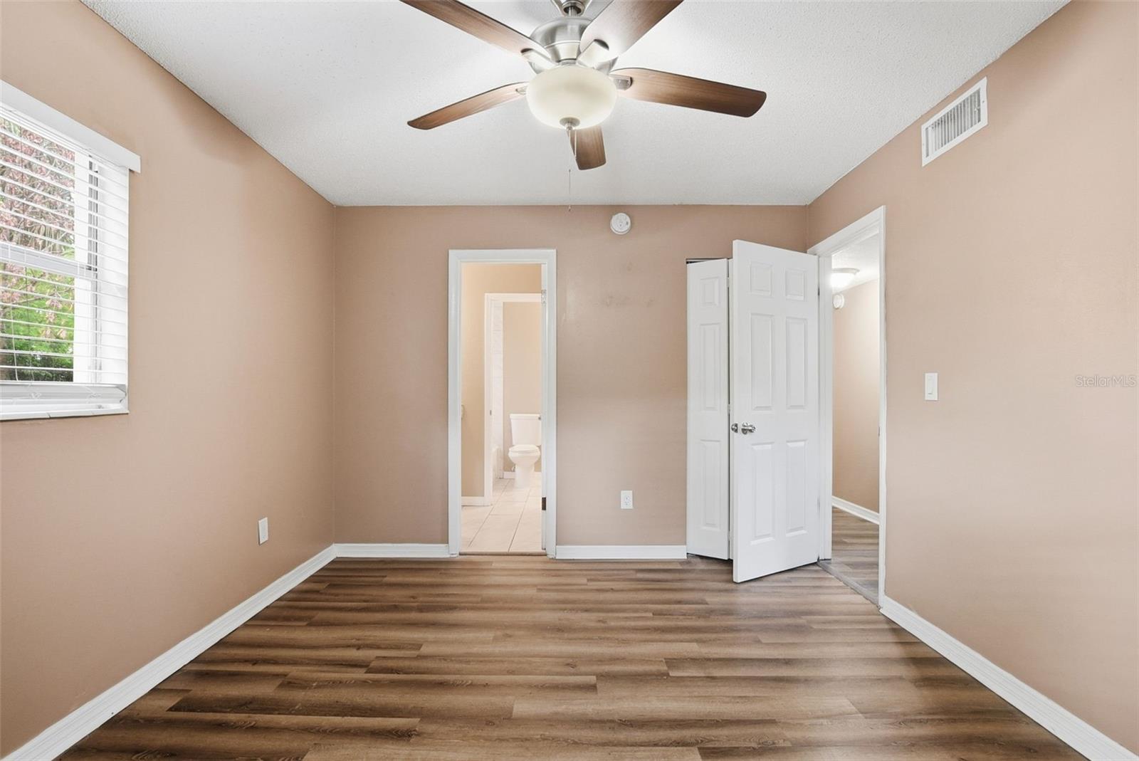 5103 Liming Ave Property Photo 12