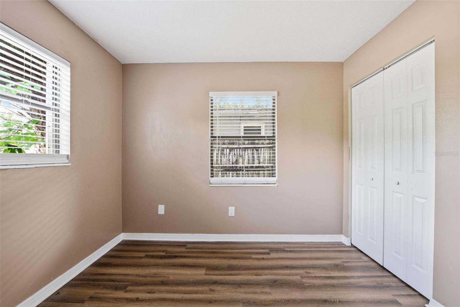 5103 Liming Ave Property Photo 13