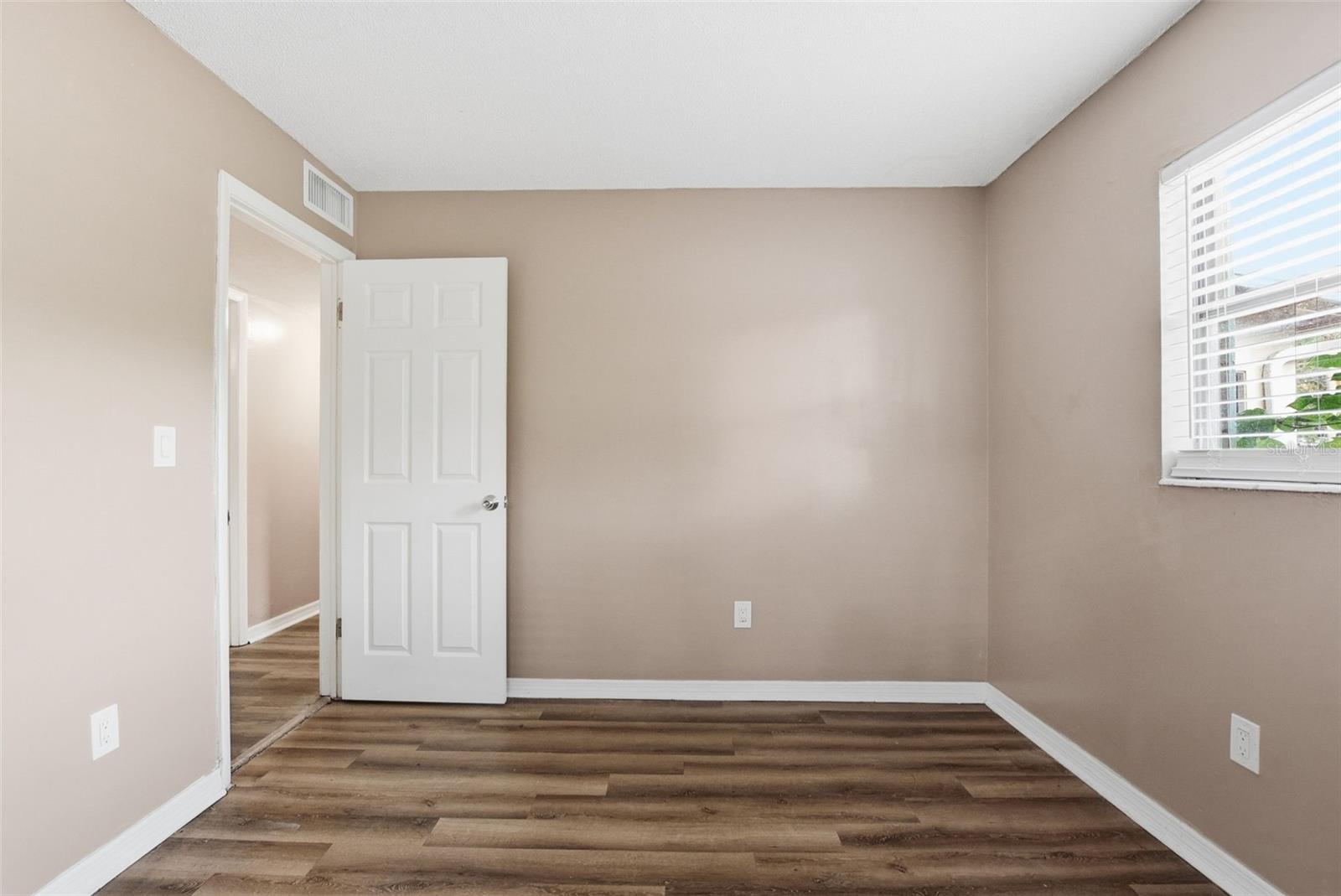 5103 Liming Ave Property Photo 14