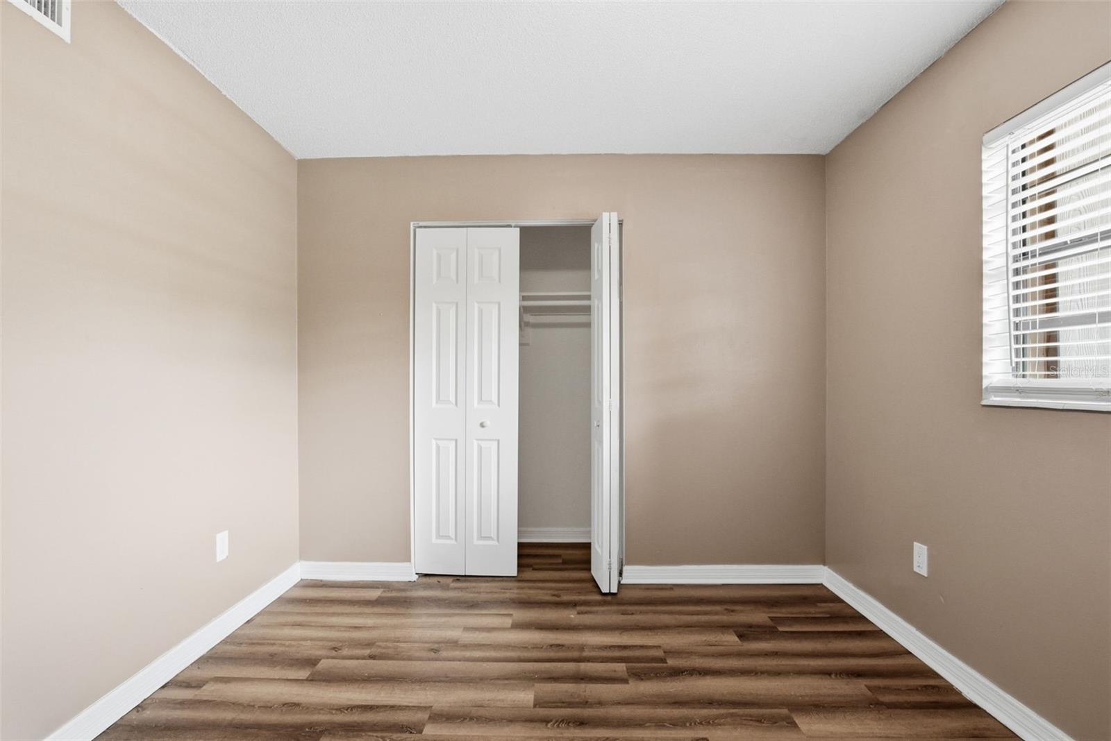 5103 Liming Ave Property Photo 16