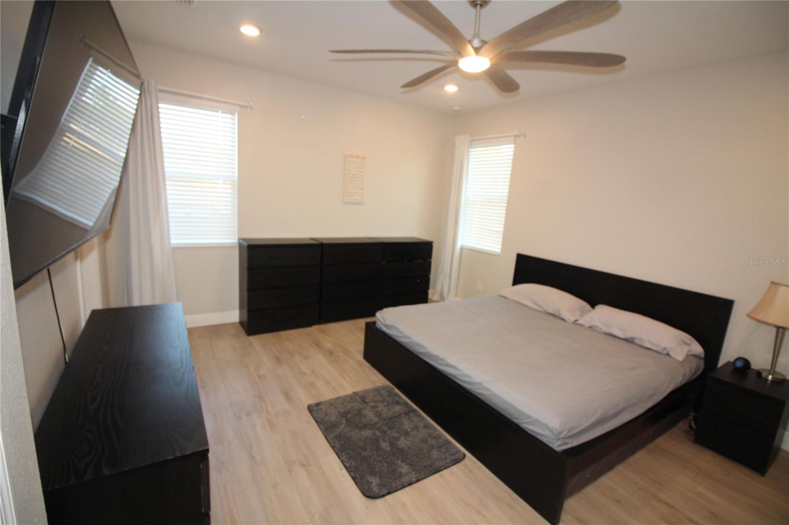 9449 Sanders Park Pl Property Photo 16