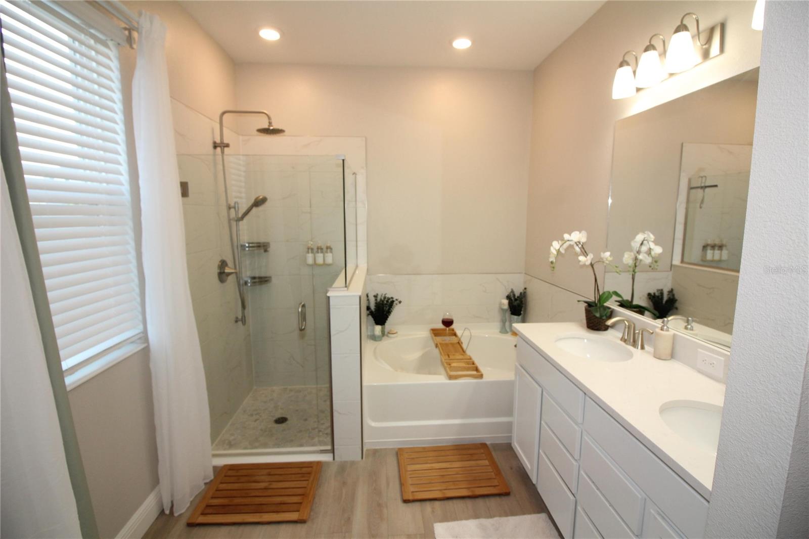 9449 Sanders Park Pl Property Photo 17