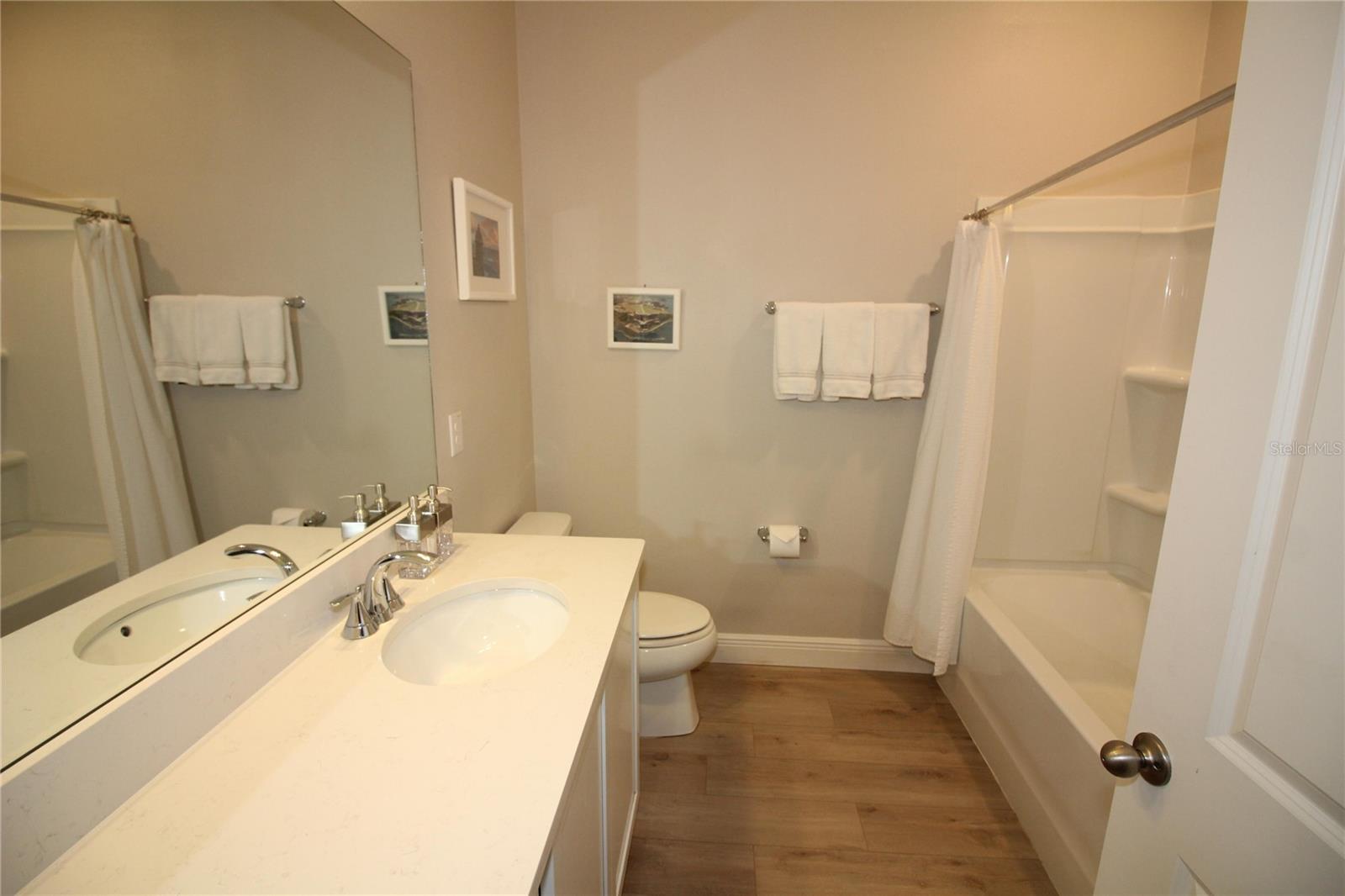 9449 Sanders Park Pl Property Photo 23