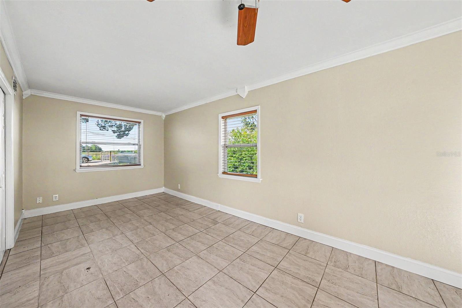 10118 114th Ter Property Photo 2