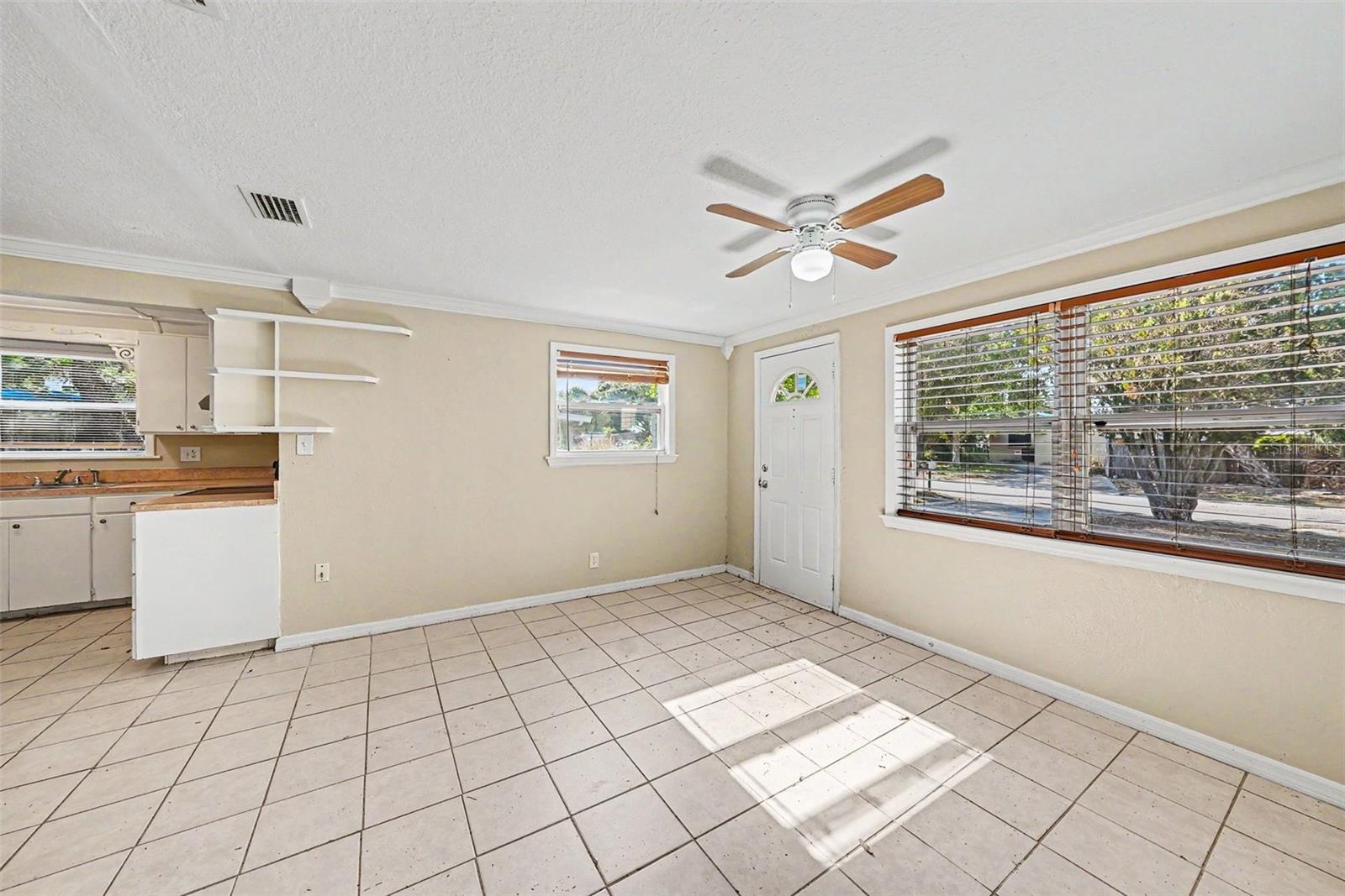 10118 114th Ter Property Photo 4