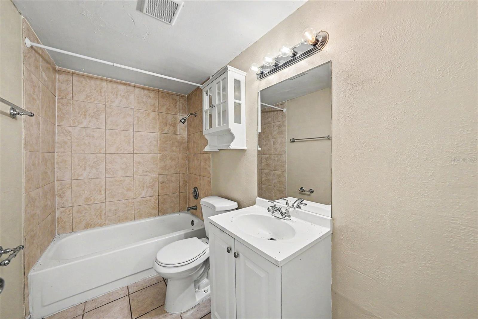 10118 114th Ter Property Photo 6