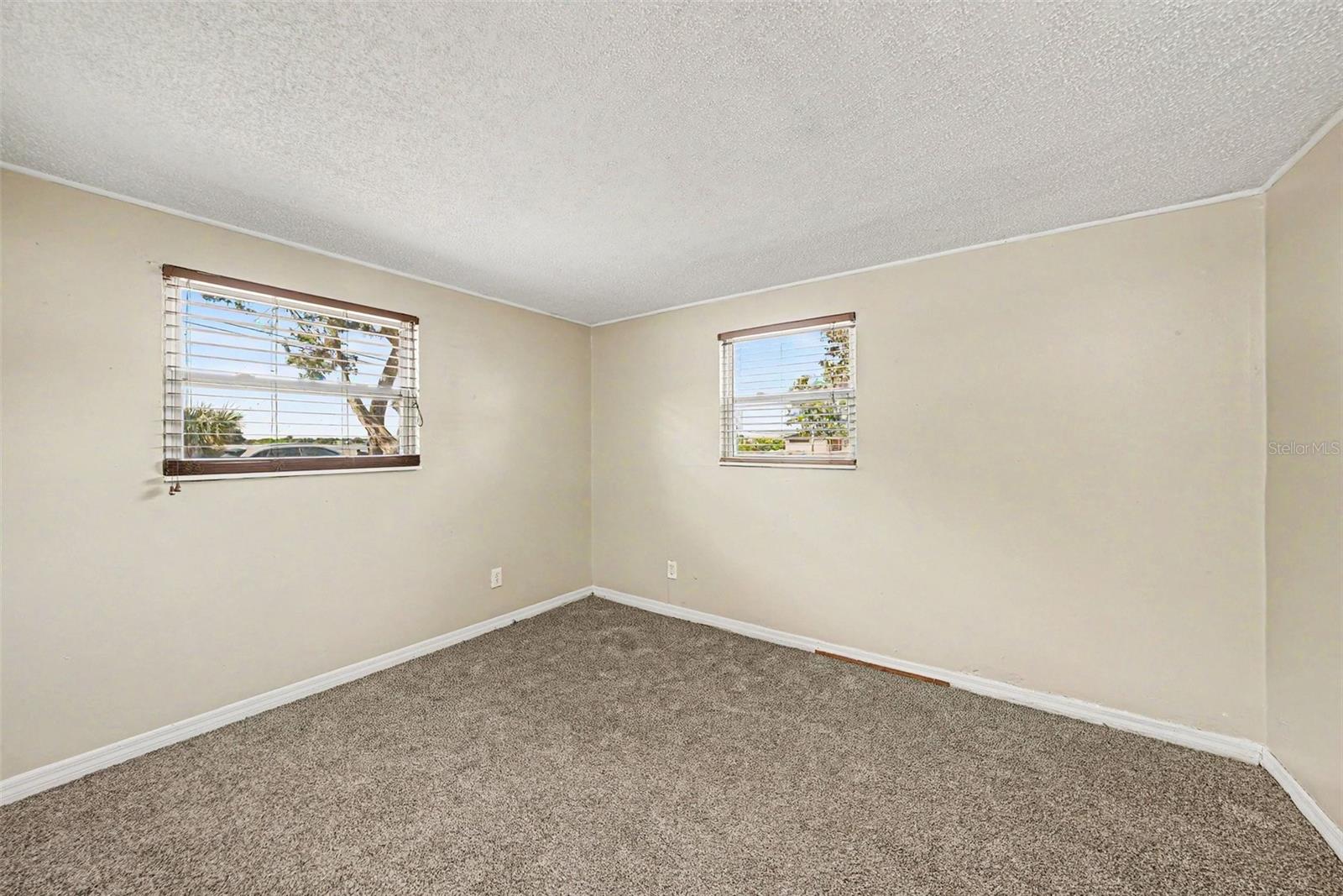 10118 114th Ter Property Photo 13