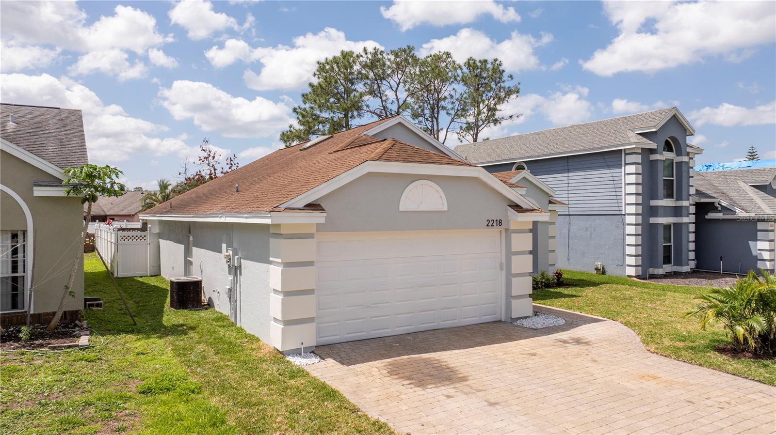 2218 Newt St Property Photo 2