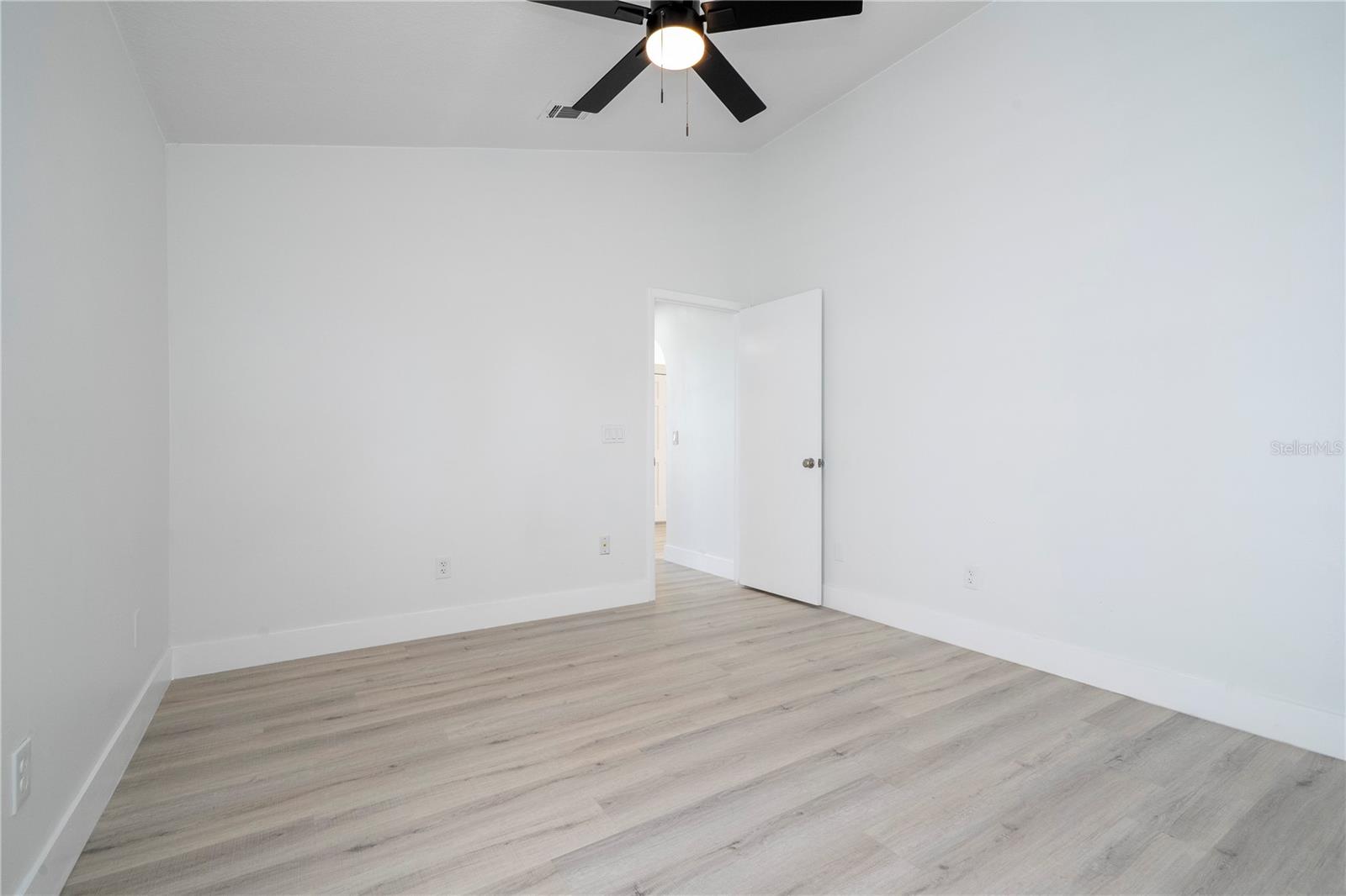 2218 Newt St Property Photo 38