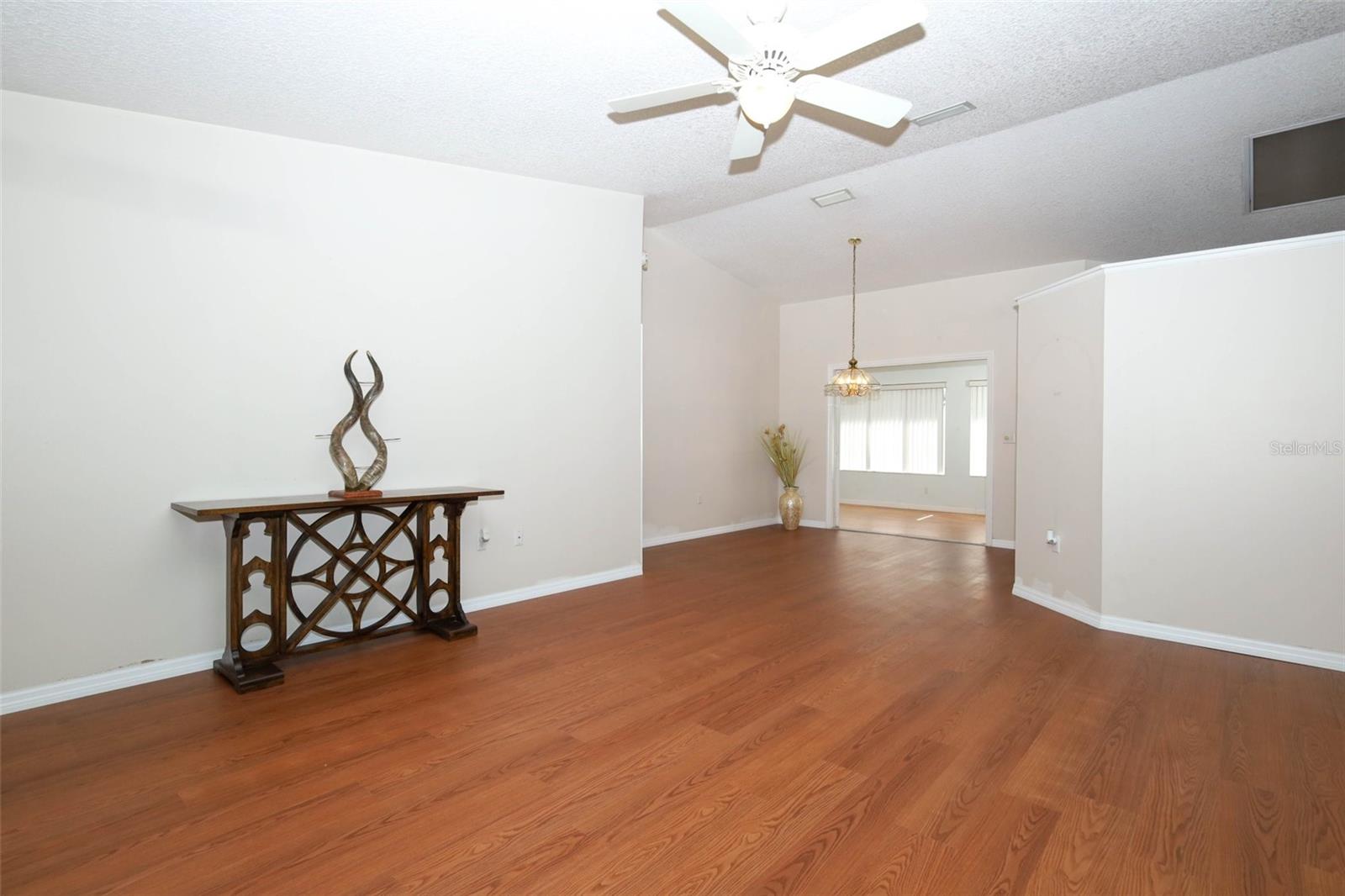 610 Yorktown Dr Property Photo 4
