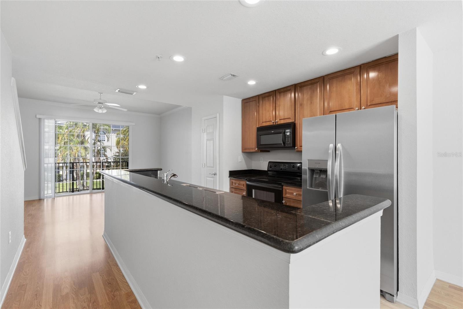 9875 Meadow Field Cir Property Photo 2