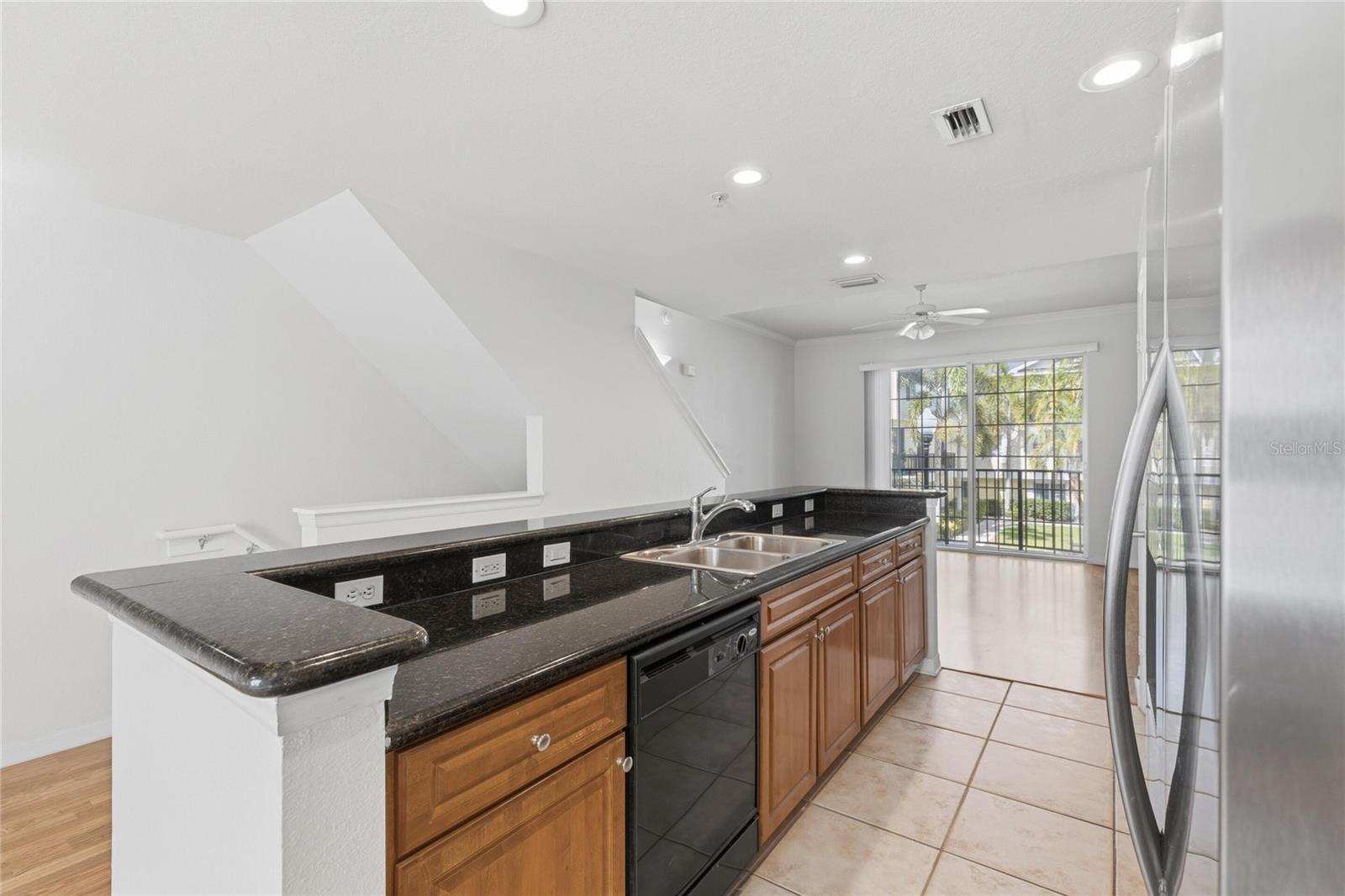 9875 Meadow Field Cir Property Photo 3