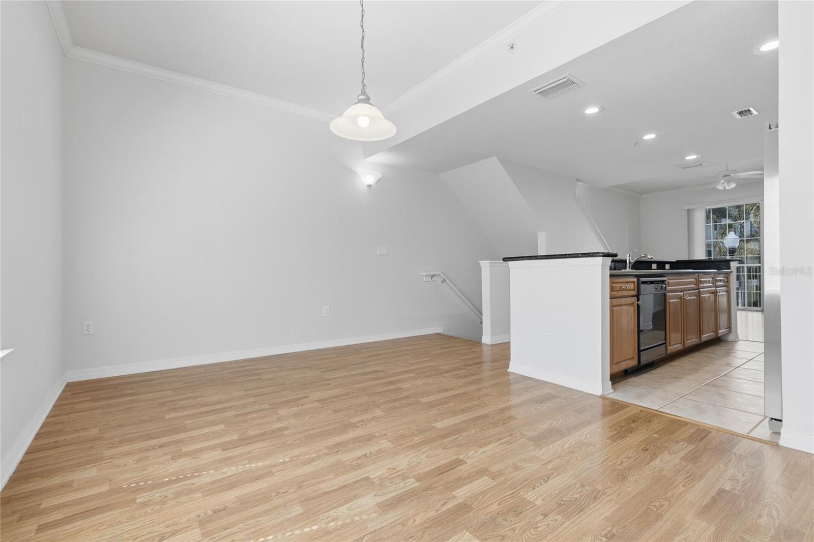 9875 Meadow Field Cir Property Photo 4