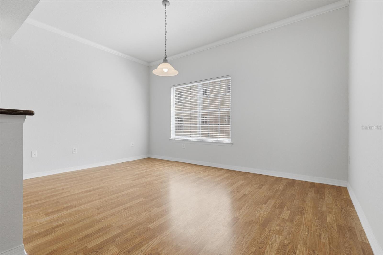 9875 Meadow Field Cir Property Photo 6