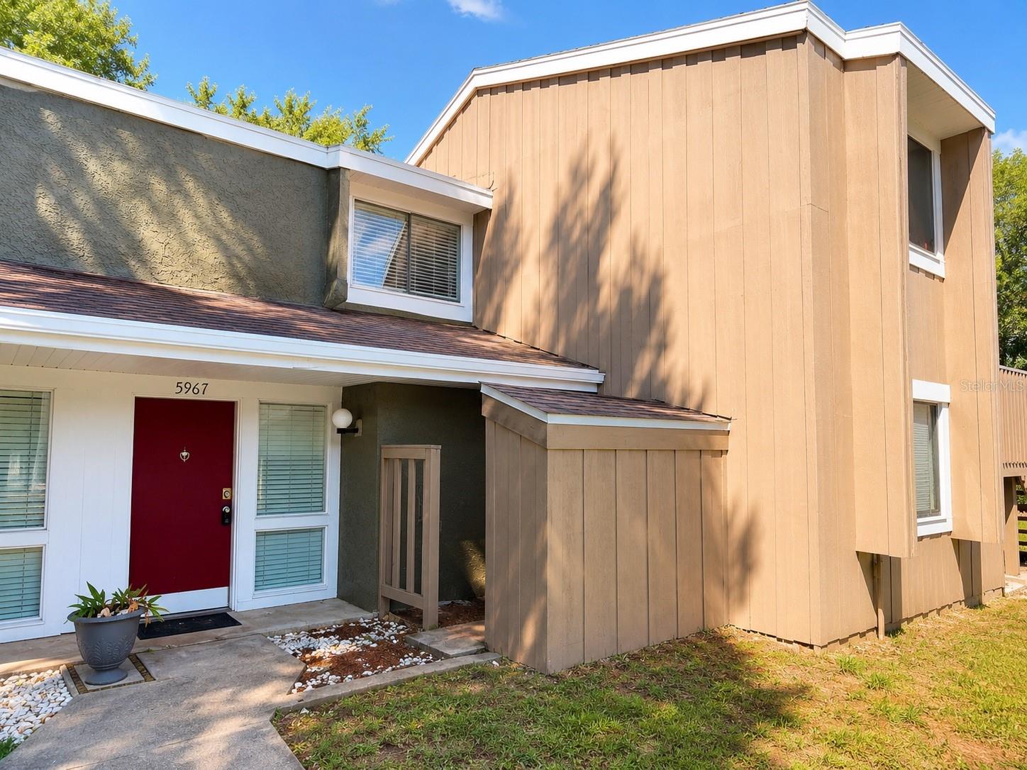 5967 WINDHOVER DR #7D Property Photo 1