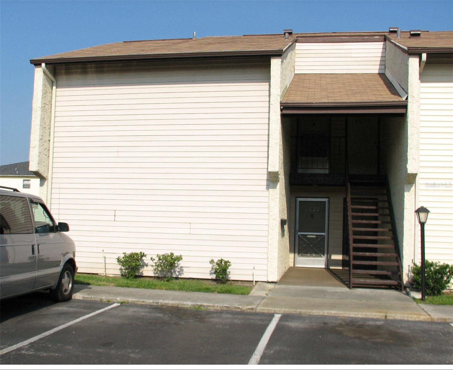 4028 Billingsgate Rd Property Photo 1