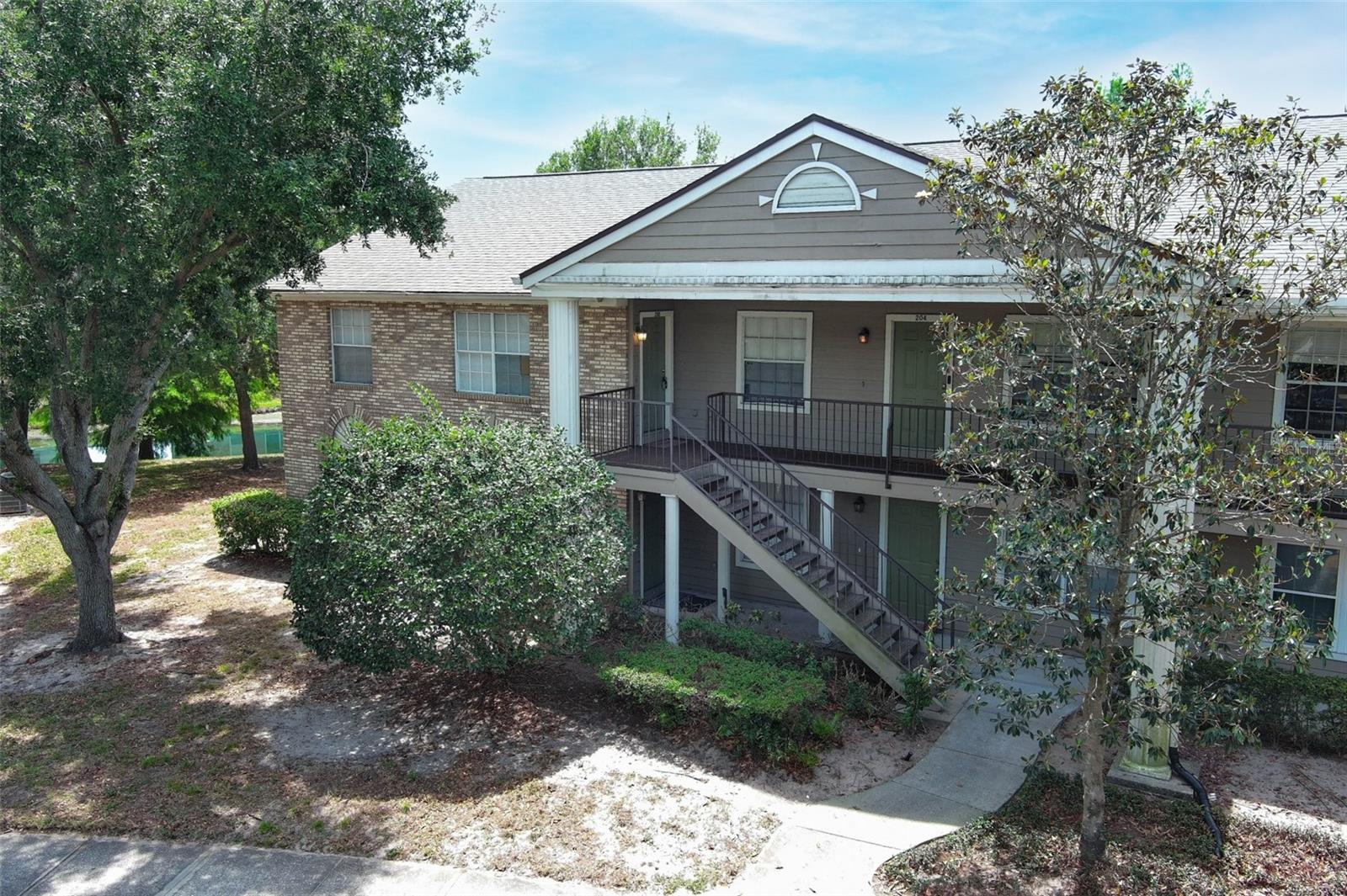 120 RESERVE CIR #200