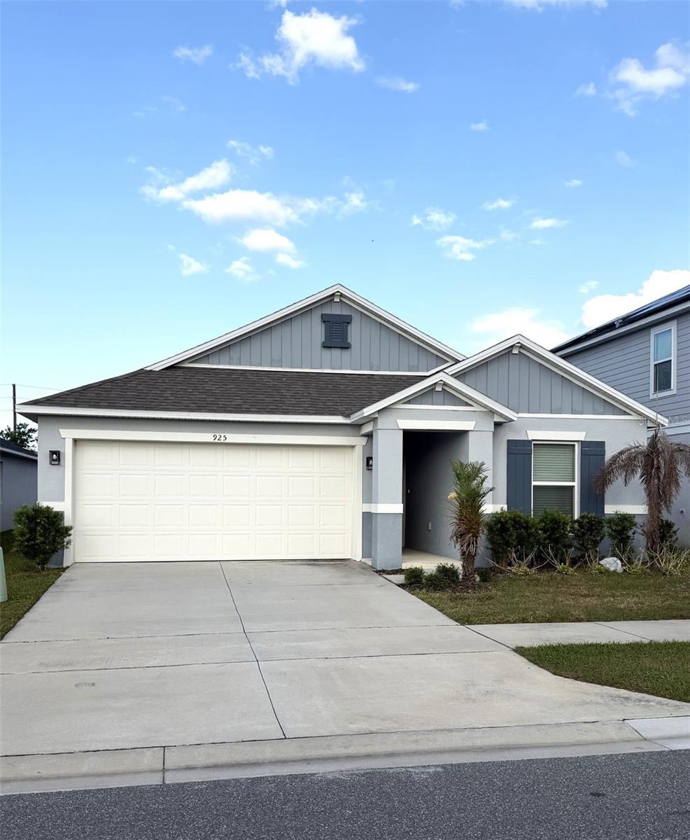 925 Overpool Ave Property Photo 1