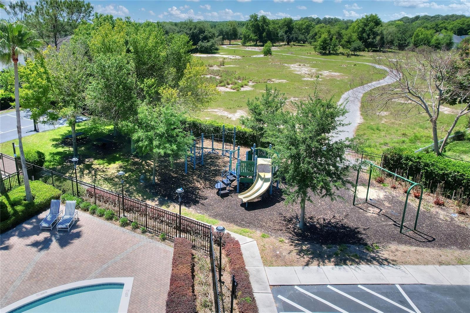 232 Magneta Loop Property Photo 81