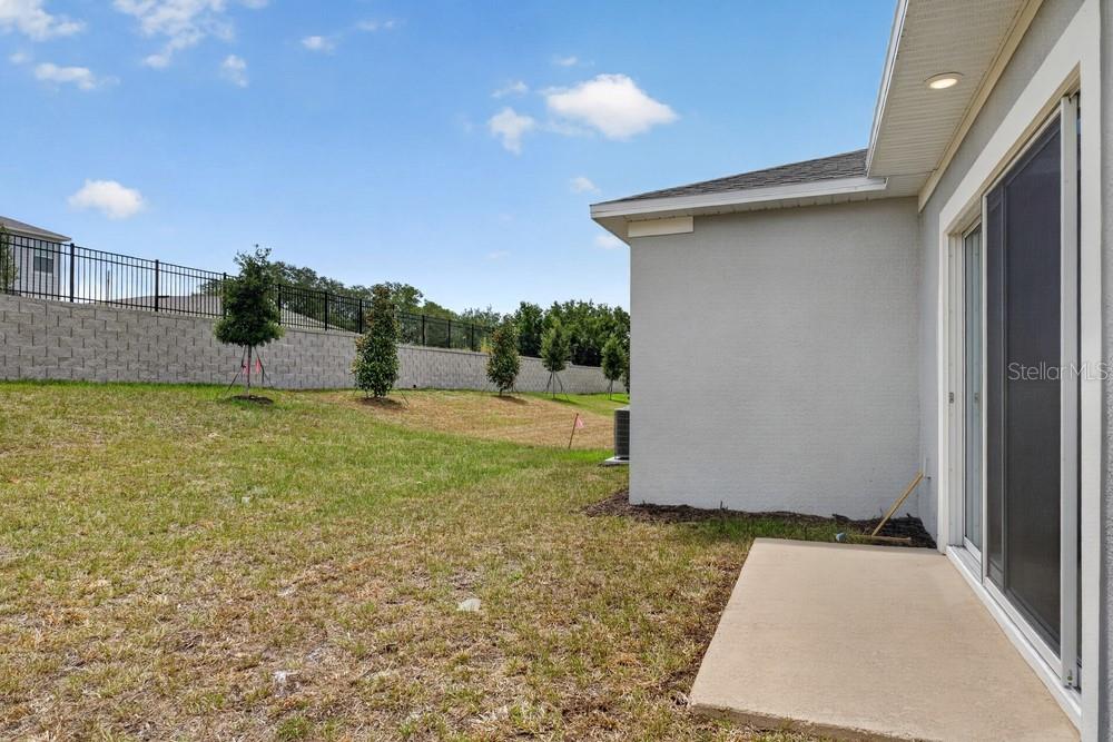 379 Cornerstone Dr Property Photo 23