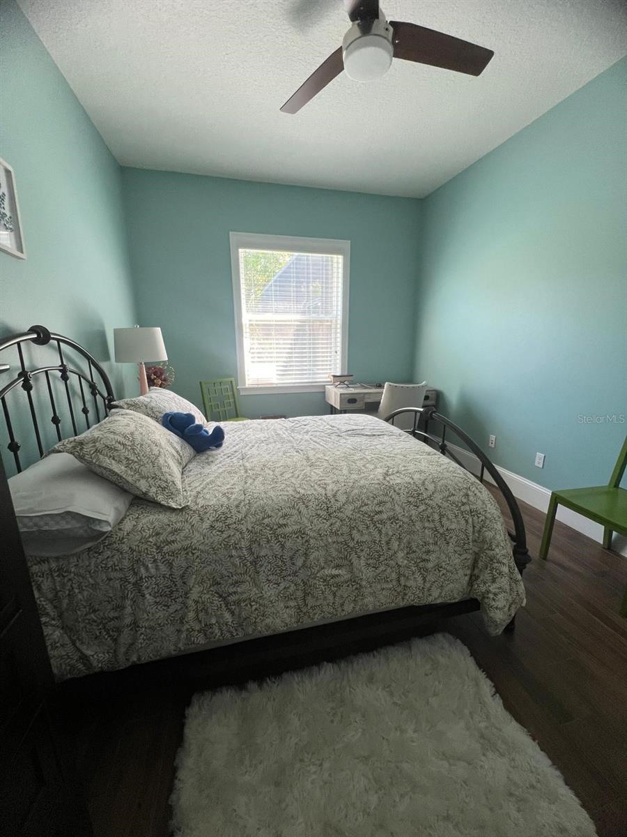 O6405156 Property Photo 12
