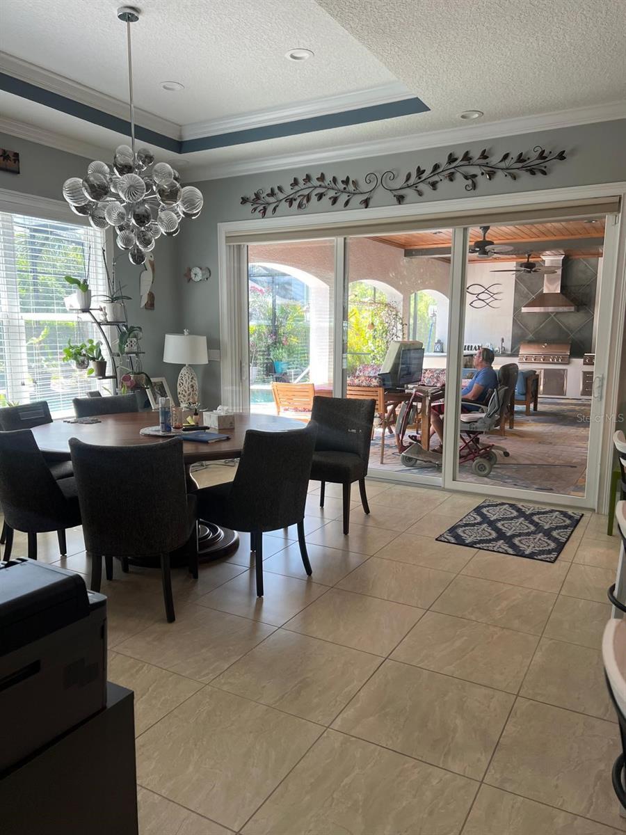 O6405156 Property Photo 17