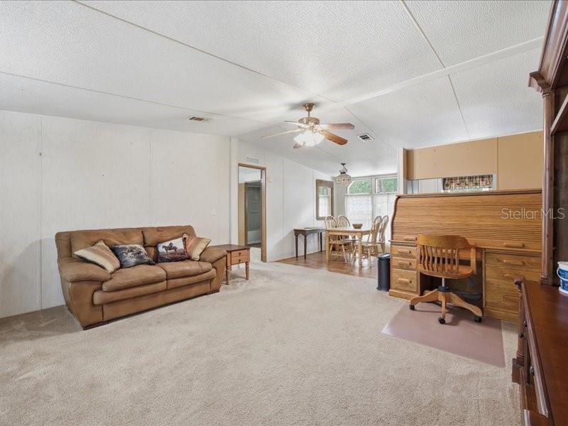 9986 S Forestline Ave Property Photo 13