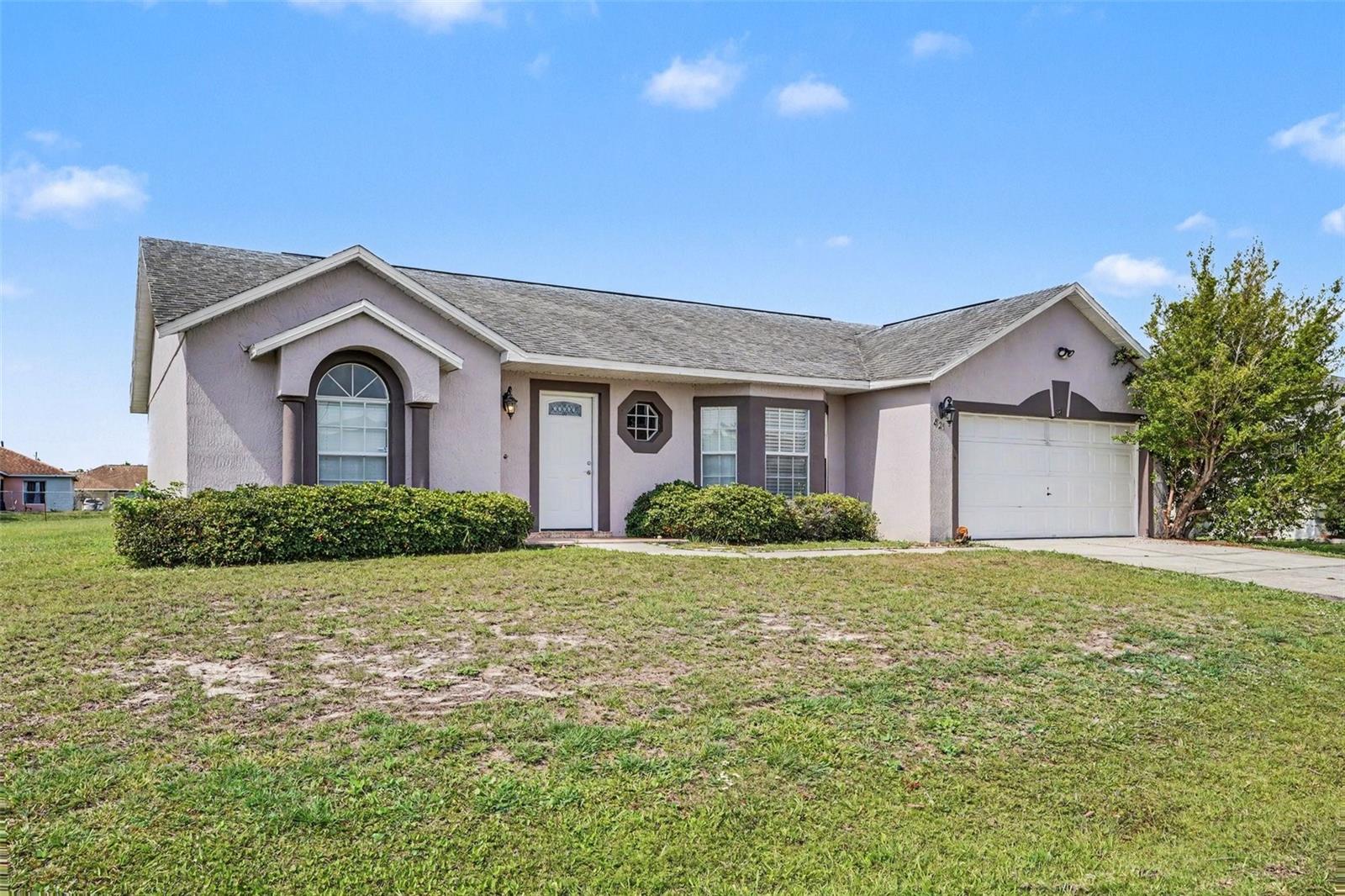 821 Jarnac Dr Property Photo 1