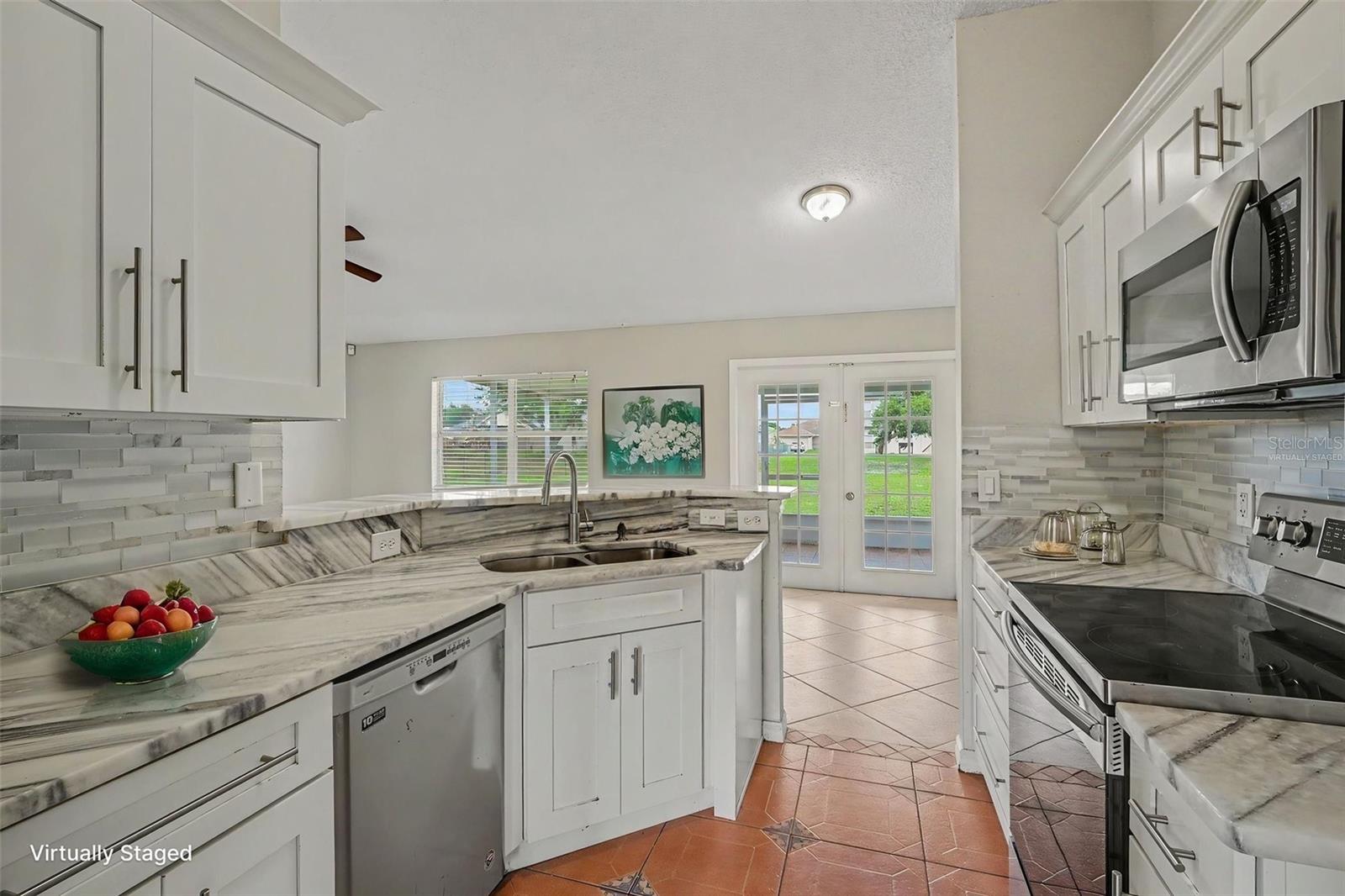 821 Jarnac Dr Property Photo 10