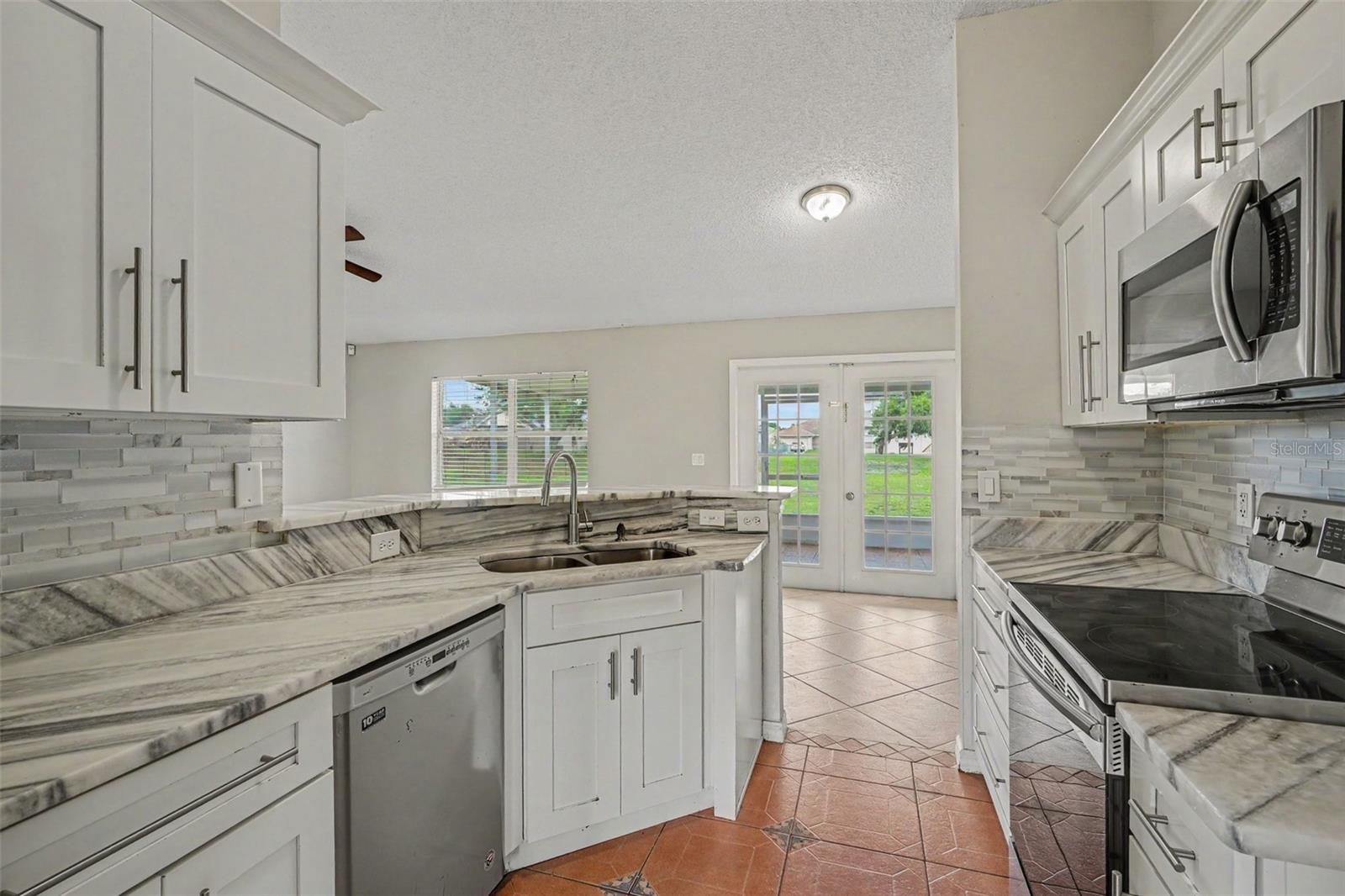821 Jarnac Dr Property Photo 11