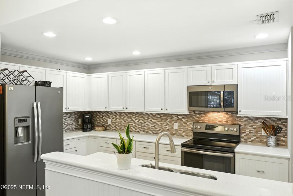 14 Navarra Ct #14 Property Photo 24