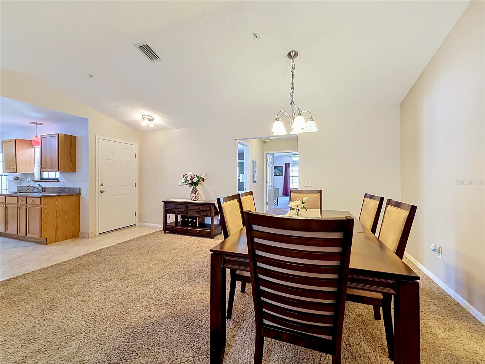 535 Via Fontana Dr #202 Property Photo 18